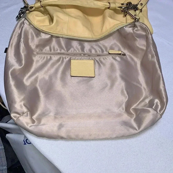 COACH Purse,Shoulder bag. GUC, call outs are minimal and in pics. - Picture 6 of 10